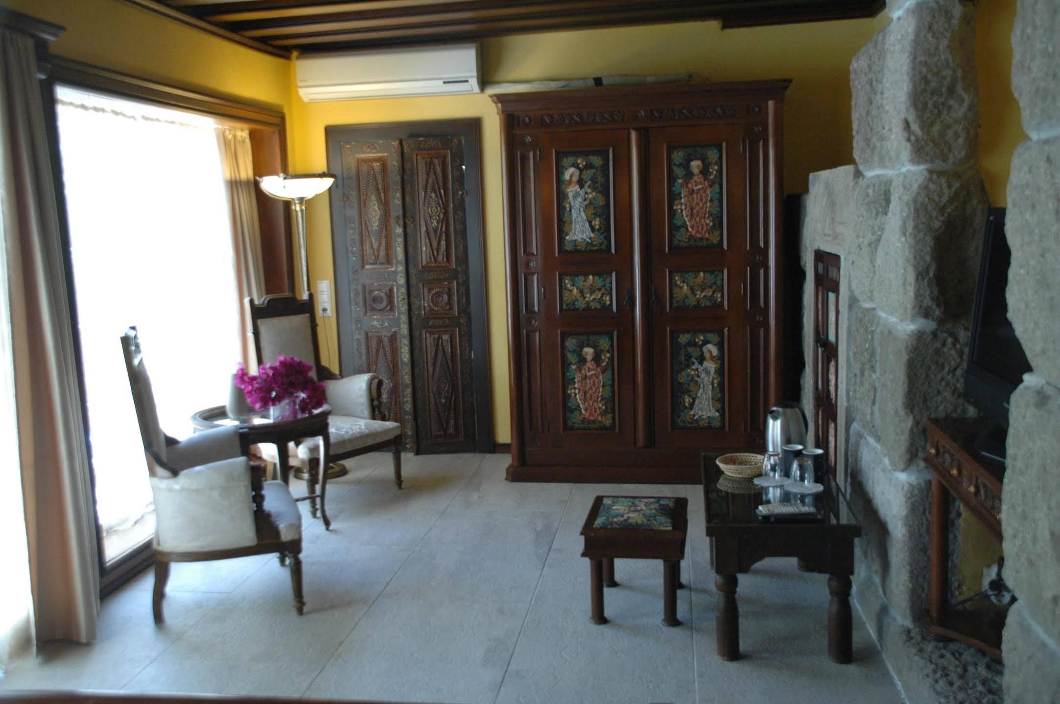 Villa Oliva Butik Hotel Konacik Exterior foto
